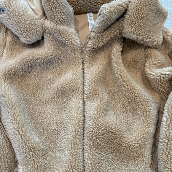 Alo Sherpa Zip Jacket – Tan / Camel - Picture 8 of 10